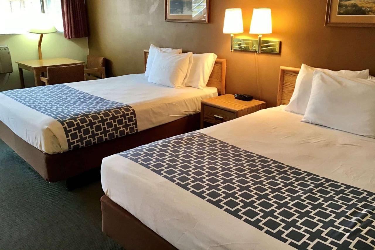 Hotel La Quinta & By Wyndham Bardstown