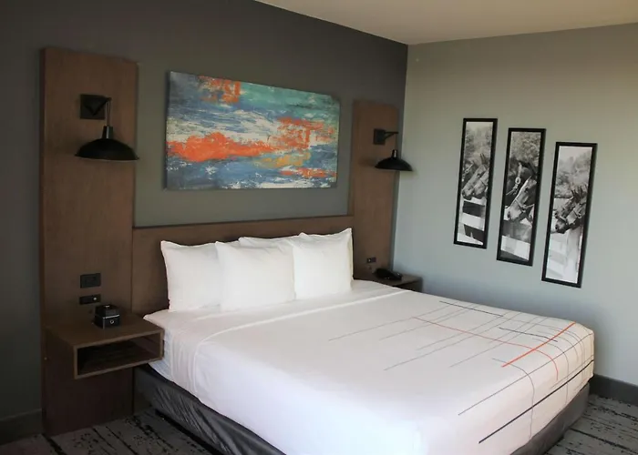 La Quinta Inn & Suites By Wyndham Bardstown