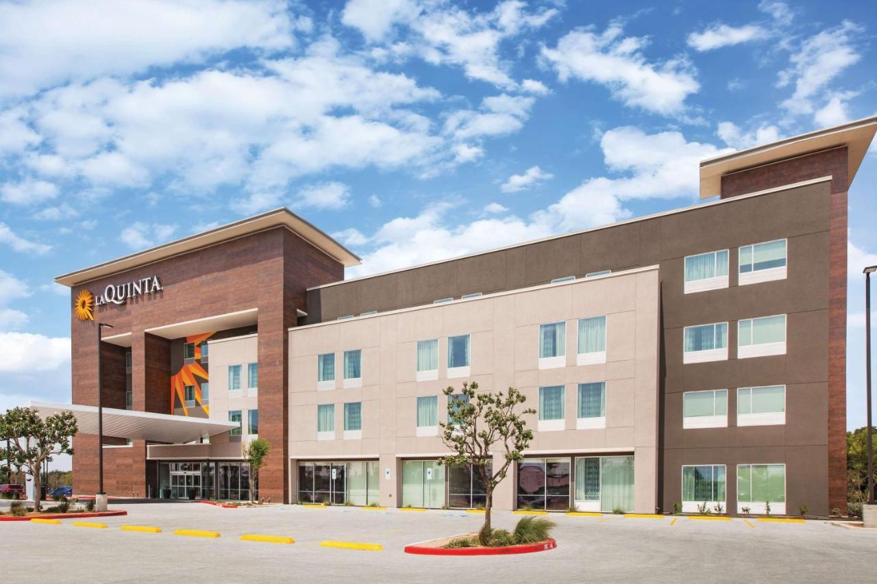 Hotel La Quinta & By Wyndham 3*